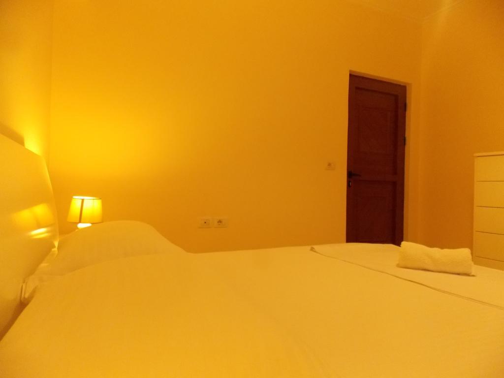 Amber Apartments Sarande Exterior photo